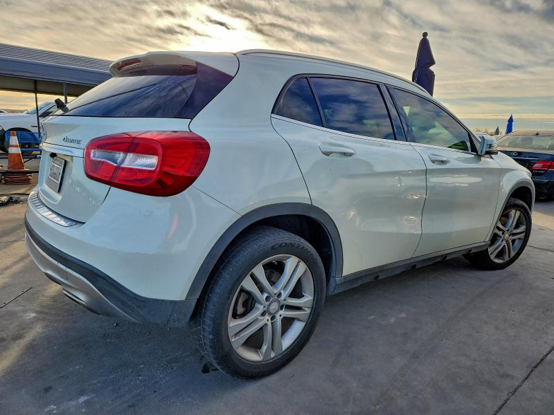 MERCEDES-BENZ GLA-CLASS 2015 VIN WDCTG4GB4FJ083100