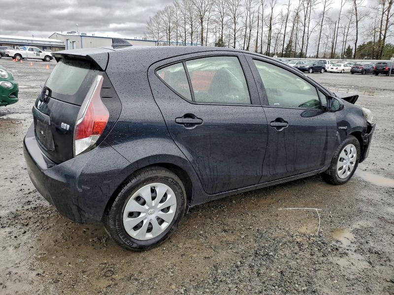 Фото 3 - TOYOTA PRIUS