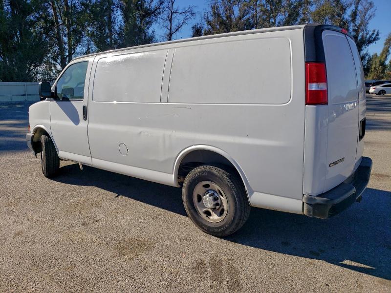 Фото 2 - CHEVROLET EXPRESS