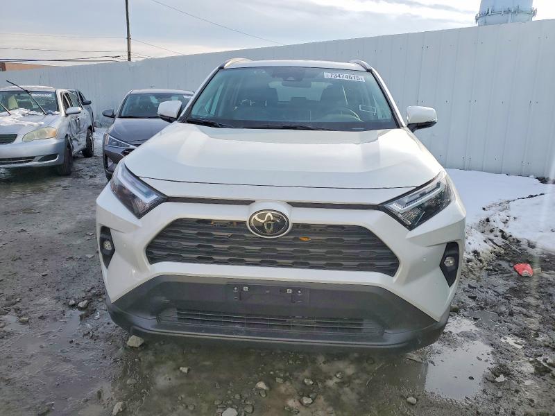 Фото 5 - TOYOTA RAV4