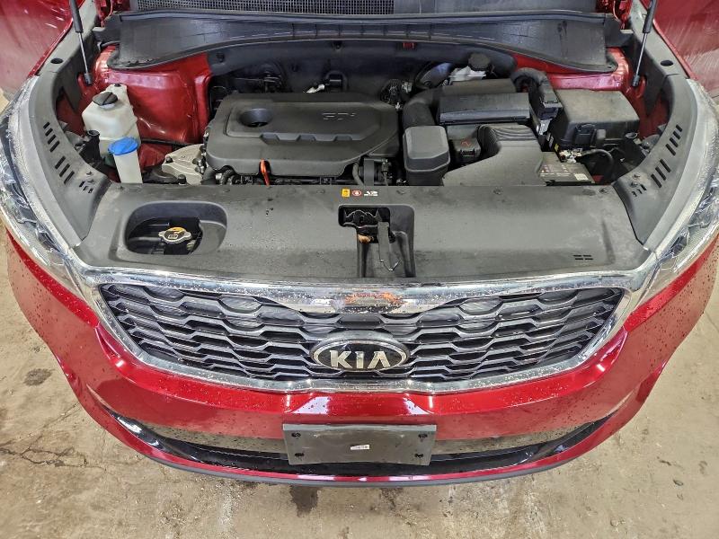 Фото 12 - KIA SORENTO