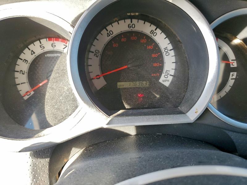 Фото 9 - TOYOTA TACOMA