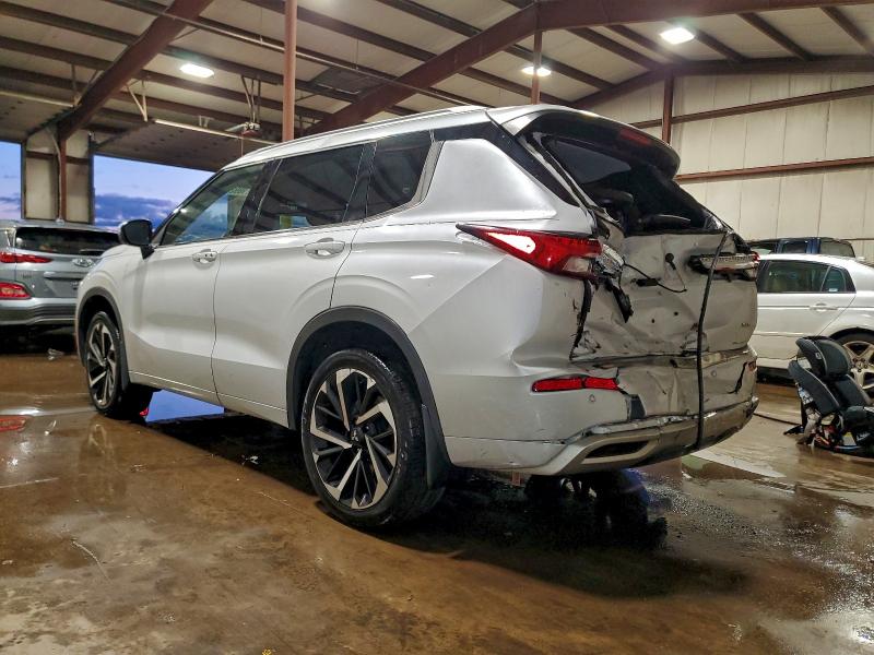 Фото 2 - MITSUBISHI OUTLANDER