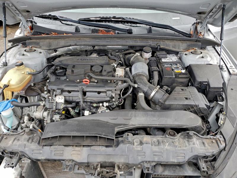 Фото 11 - KIA K5