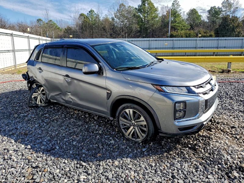 Фото 4 - MITSUBISHI OUTLANDER