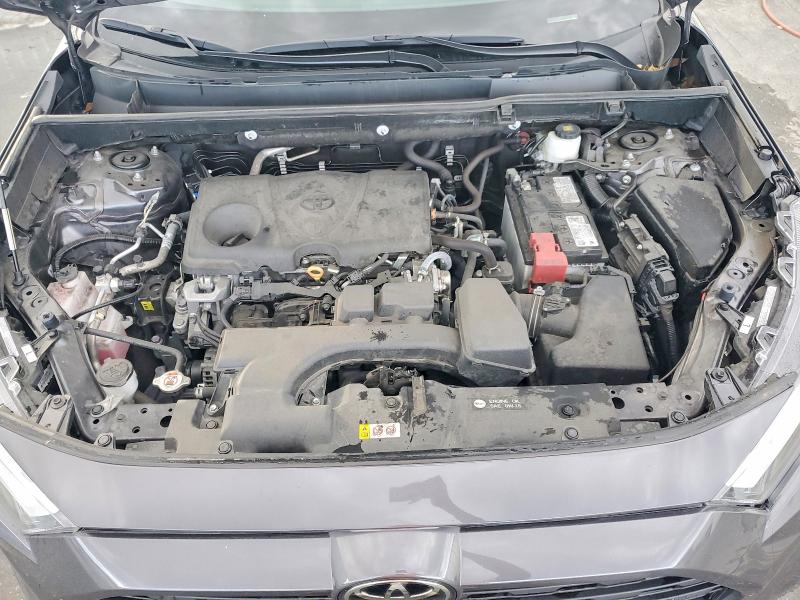 Фото 12 - TOYOTA RAV4