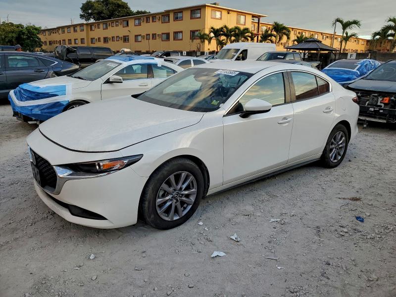 Фото 1 - MAZDA 3