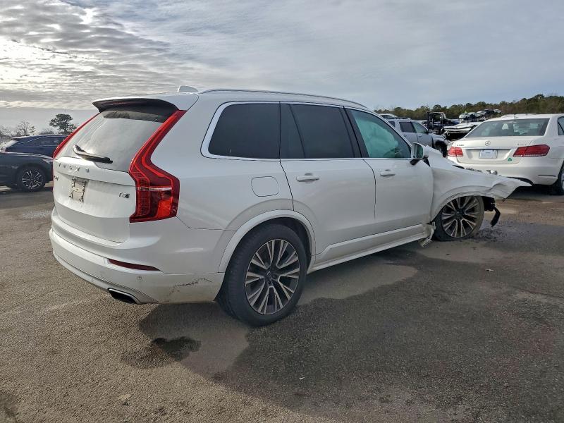 Фото 3 - VOLVO XC90