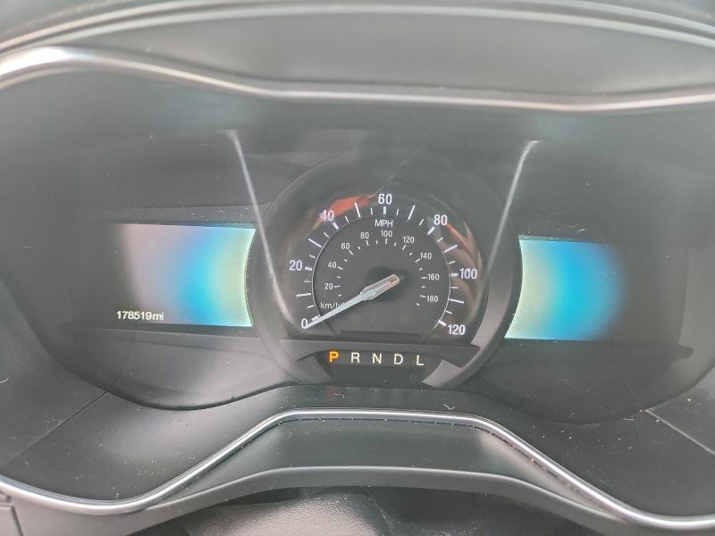 Фото 9 - FORD FUSION