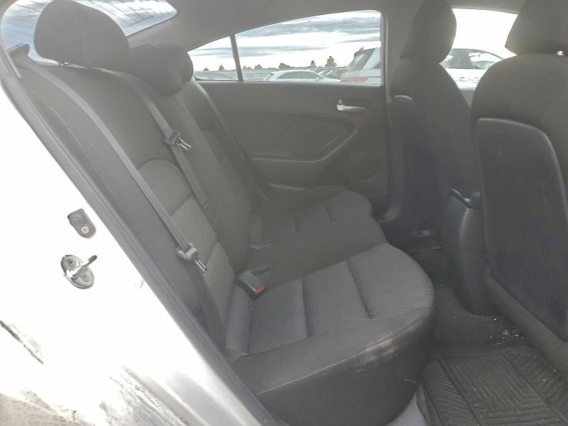 Фото 10 - KIA FORTE