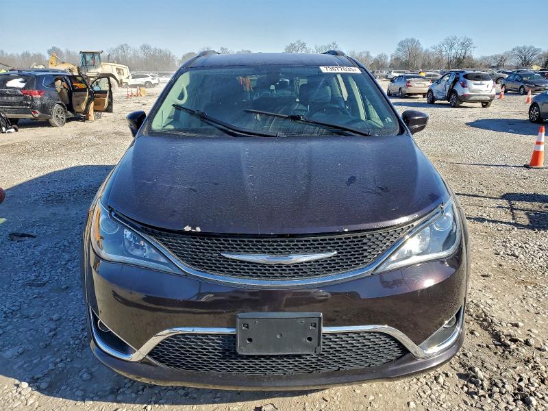 Фото 5 - CHRYSLER PACIFICA