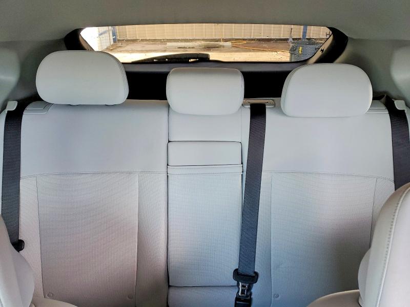 Фото 10 - HYUNDAI KONA