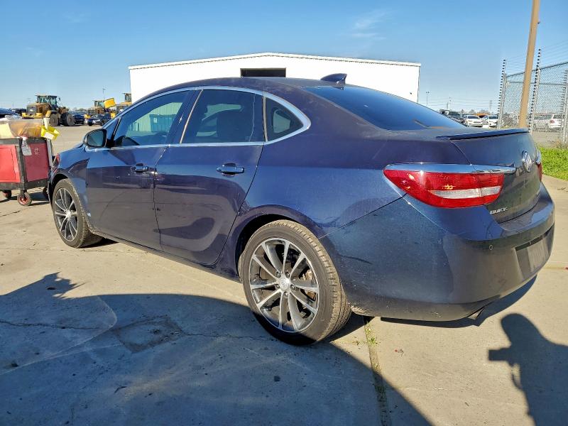 Фото 2 - BUICK VERANO