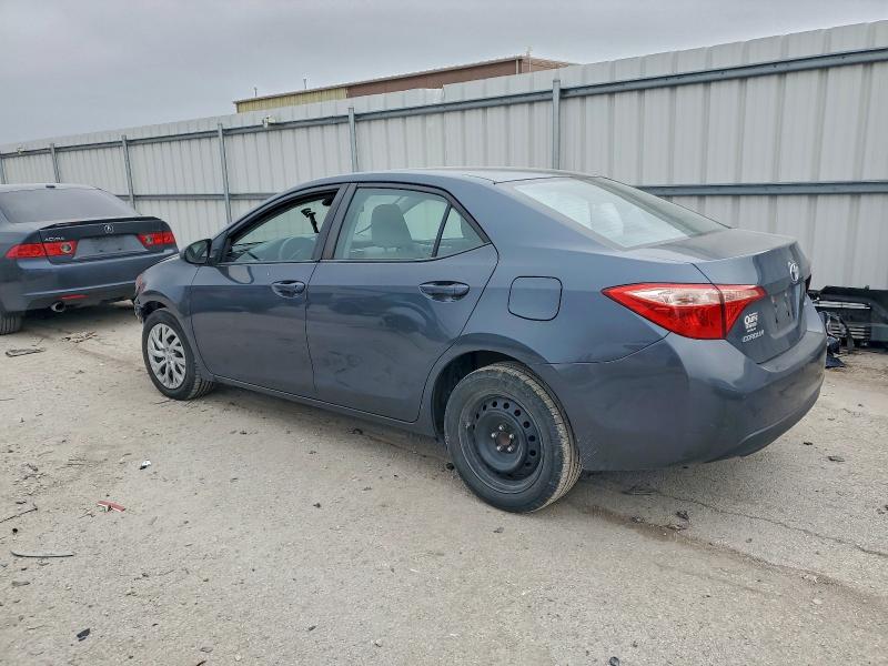 Фото 2 - TOYOTA COROLLA