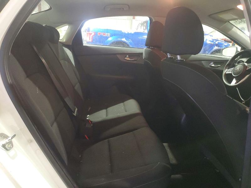 Фото 10 - KIA FORTE