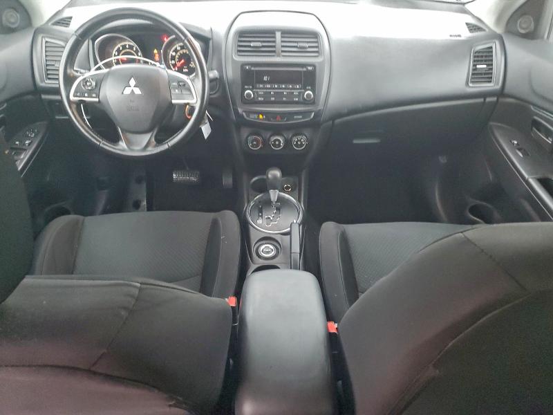 Фото 8 - MITSUBISHI OUTLANDER