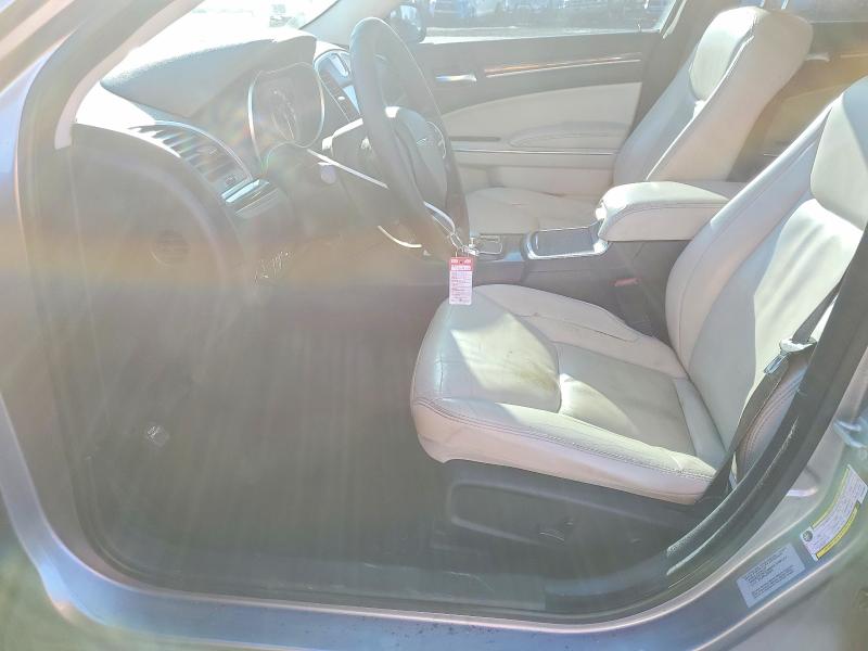 Фото 7 - CHRYSLER 300