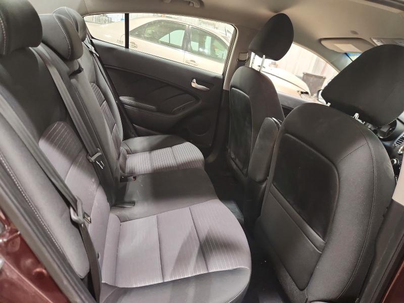 Фото 10 - KIA FORTE