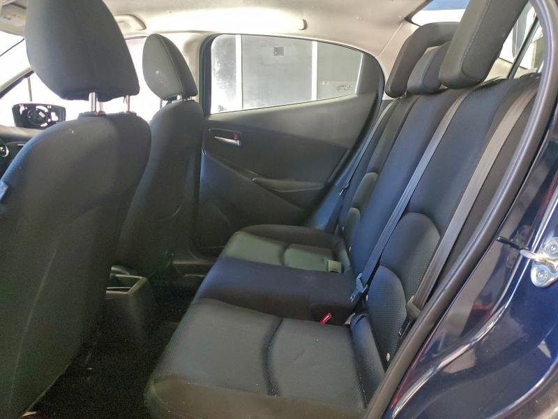 Фото 10 - TOYOTA YARIS