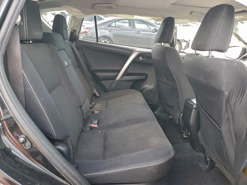 Фото 11 - TOYOTA RAV4