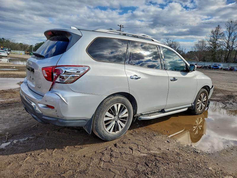 Фото 3 - NISSAN PATHFINDER