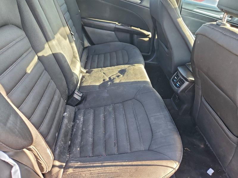 Фото 10 - FORD FUSION