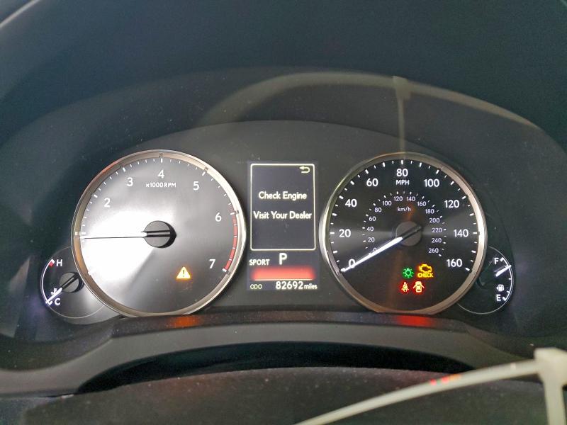 Фото 9 - LEXUS IS