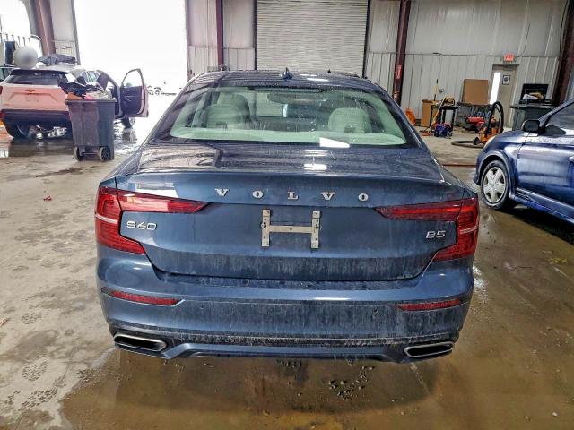 Фото 6 - VOLVO S60