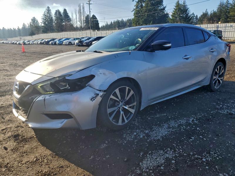 Фото 1 - NISSAN MAXIMA