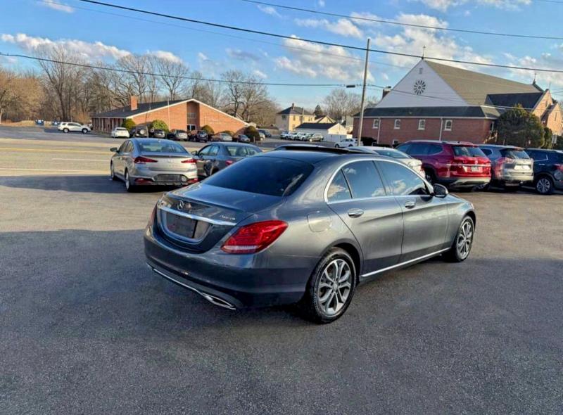 Фото 4 - MERCEDES-BENZ C-CLASS