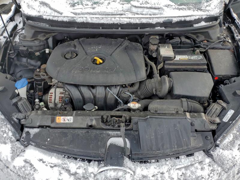 Фото 11 - HYUNDAI ELANTRA