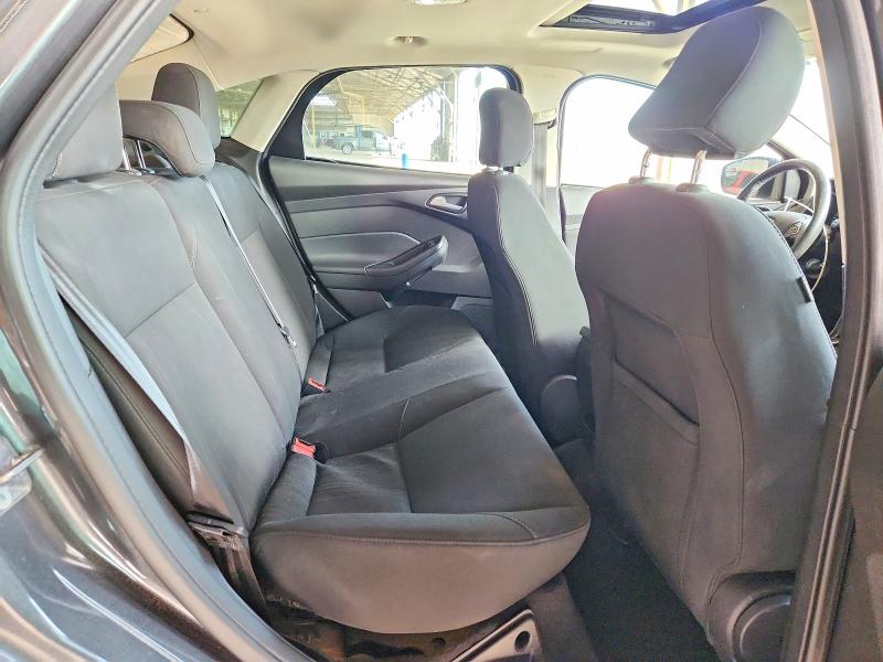 Фото 10 - FORD FOCUS