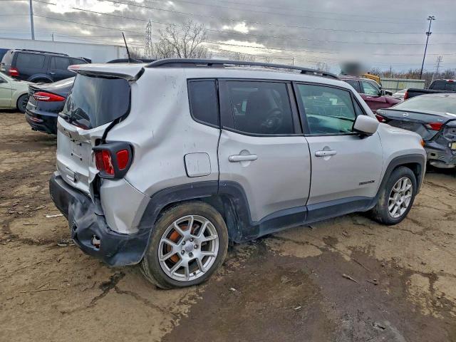 Фото 3 - JEEP RENEGADE