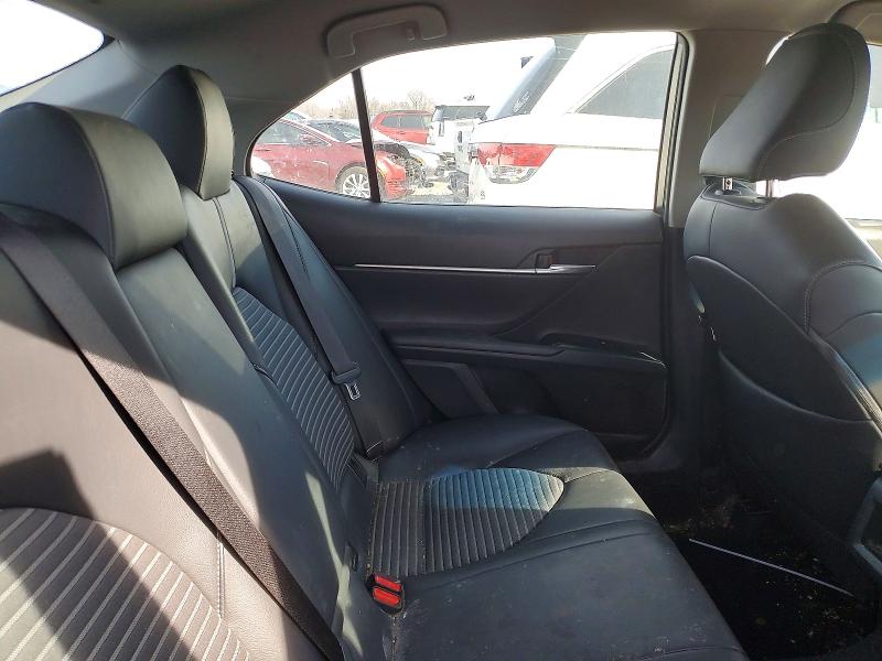 Фото 10 - TOYOTA CAMRY