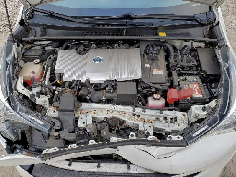 Фото 11 - TOYOTA PRIUS