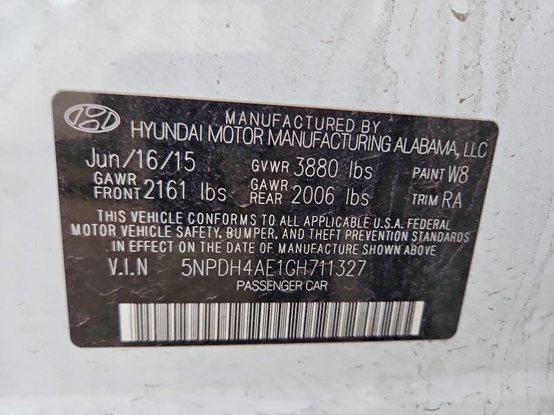 Фото 12 - HYUNDAI ELANTRA