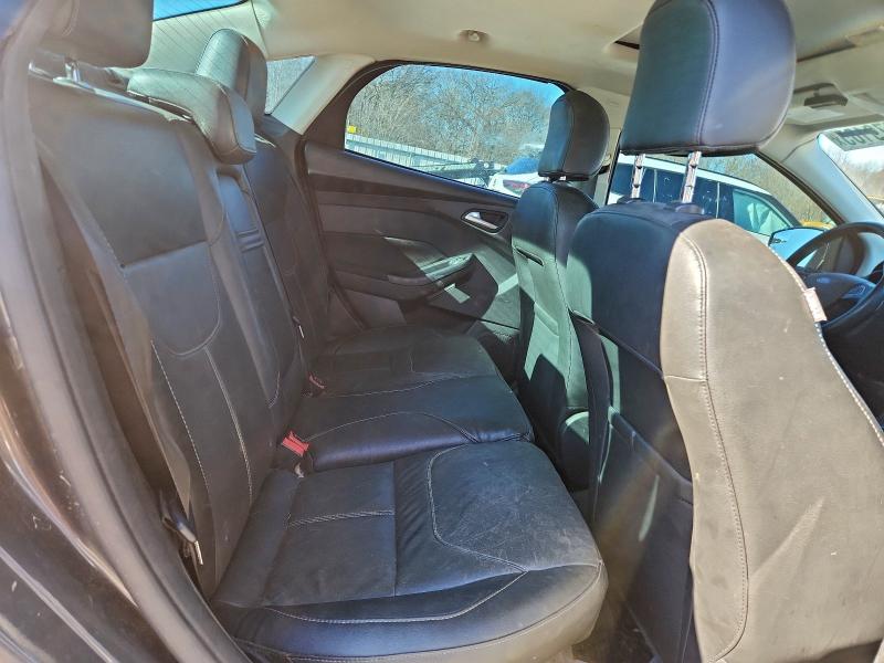 Фото 10 - FORD FOCUS