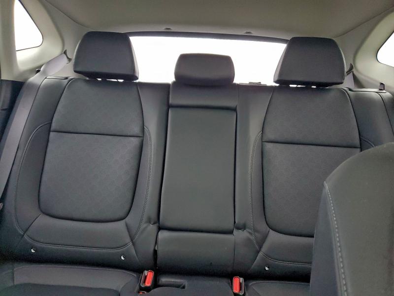 Фото 10 - KIA SELTOS