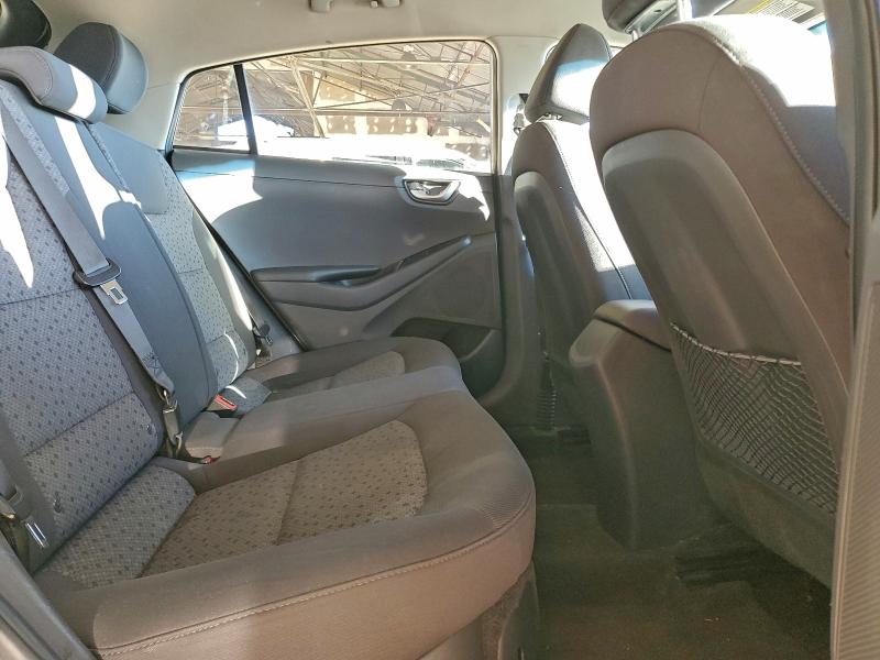 Фото 10 - HYUNDAI IONIQ