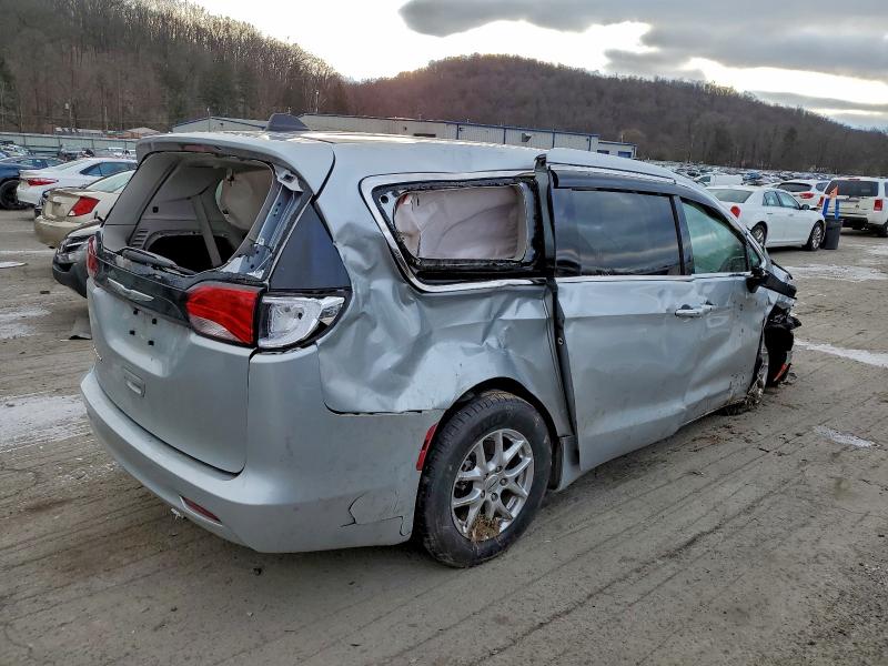 Фото 3 - CHRYSLER MINIVAN