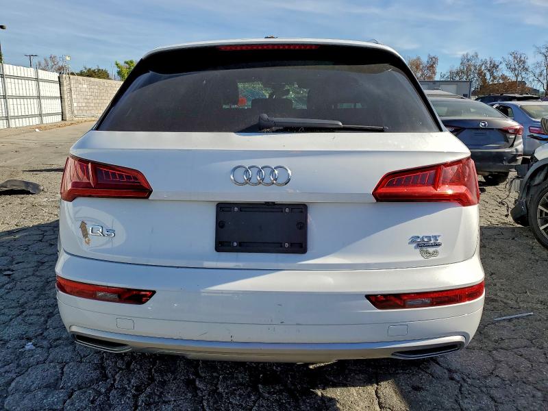 Фото 6 - AUDI Q5