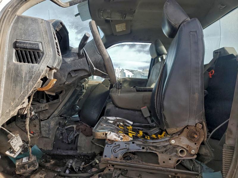 FORD F550 2017 VIN 1FDUF5HY2HDA05465