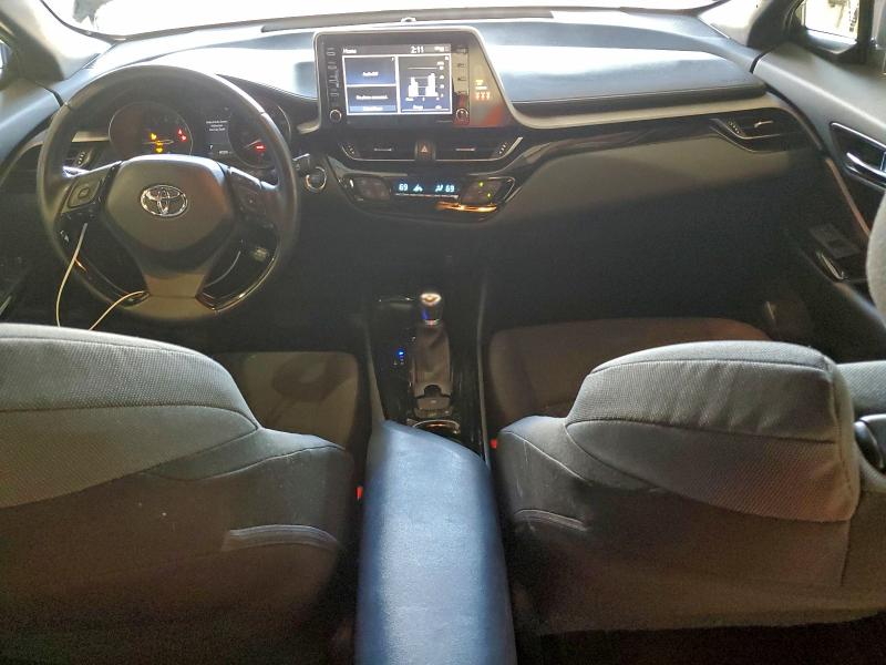 Фото 8 - TOYOTA C-HR