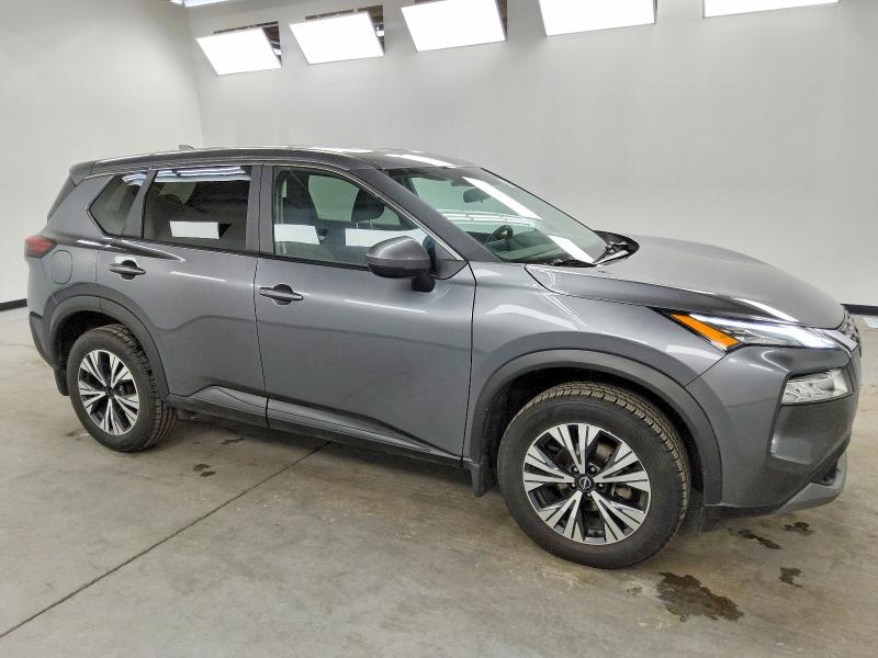 Фото 4 - NISSAN ROGUE