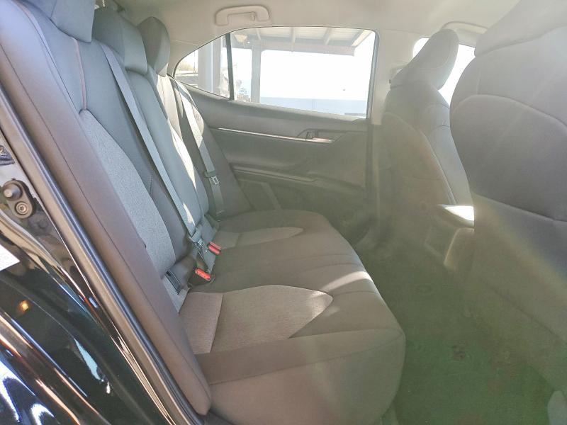 Фото 10 - TOYOTA CAMRY