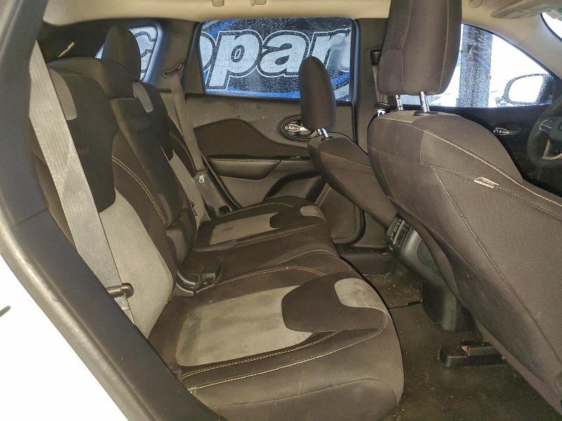 Фото 10 - JEEP GRAND CHER