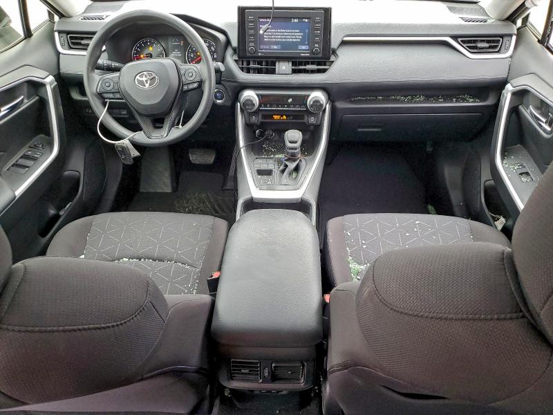 Фото 8 - TOYOTA RAV4