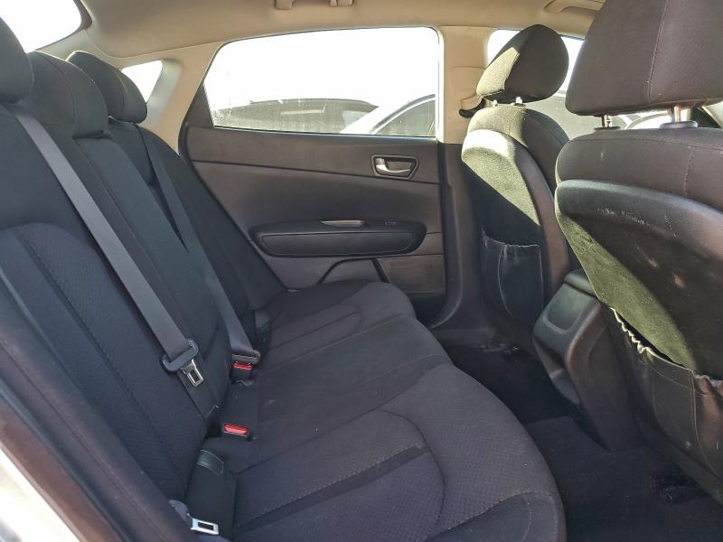 Фото 10 - KIA OPTIMA