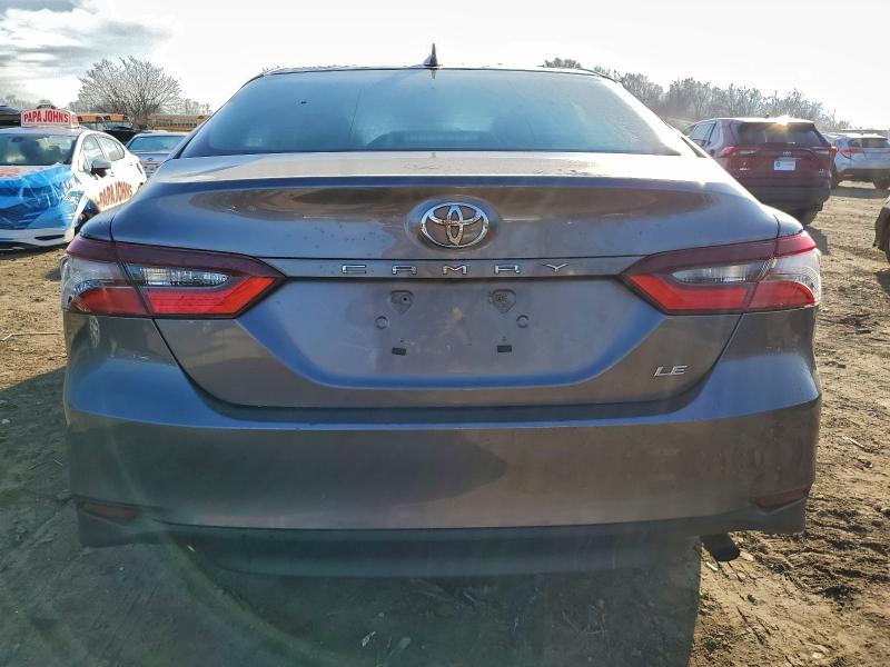 Фото 6 - TOYOTA CAMRY