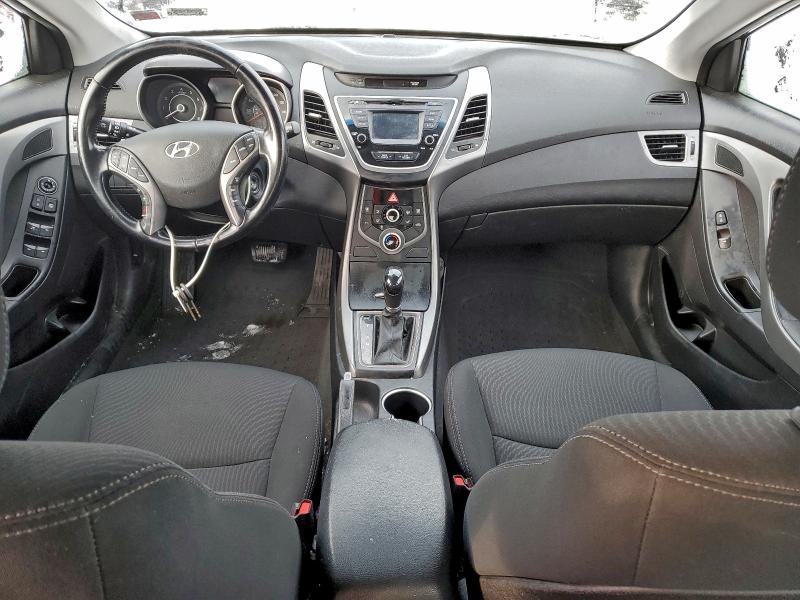 Фото 8 - HYUNDAI ELANTRA